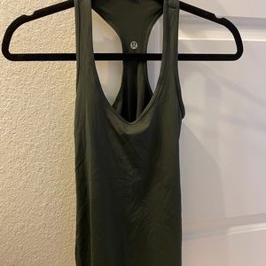 Lululemon tank